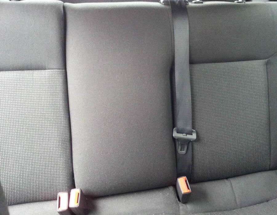 Vauxhall Astra Life seat-belt-centre-rear